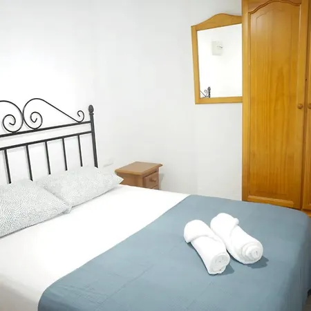 Coqueto En Primera Linea Costa Con Piscina *